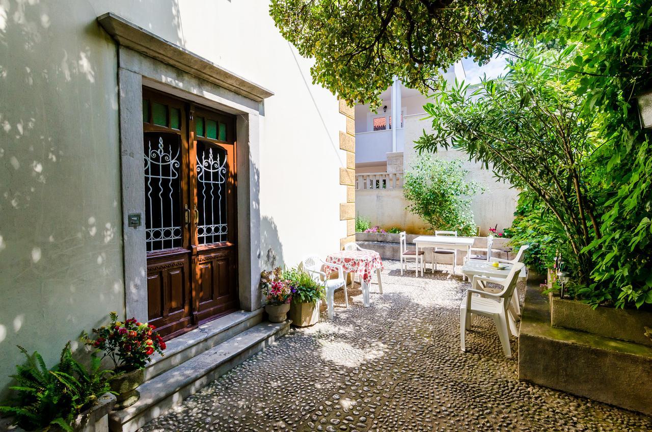 Guest House Ivana Ragusa Esterno foto