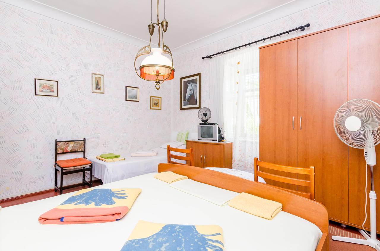 Guest House Ivana Ragusa Esterno foto